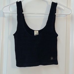 Black textured cropped tank top